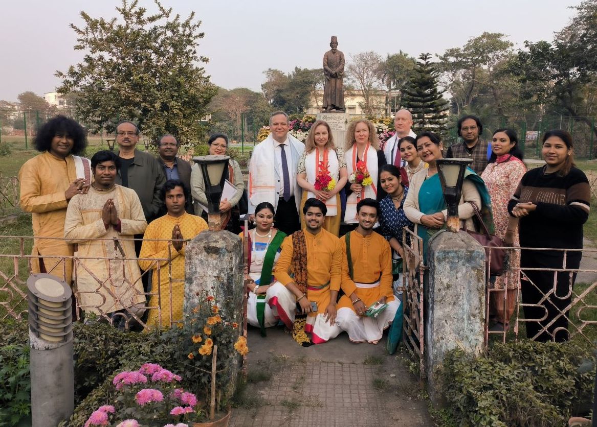 Делегация саратовской консерватории побывала в эпицентре вспышки вируса Нипах